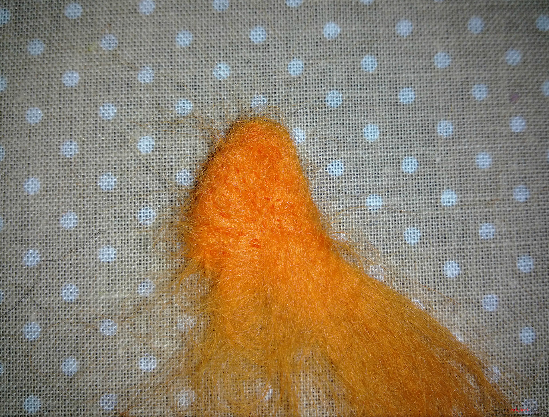 Игрушку лисички можно изготовить своими руками из шерсти методом сухого валяния, мастер-класс с фото.. Фото №8